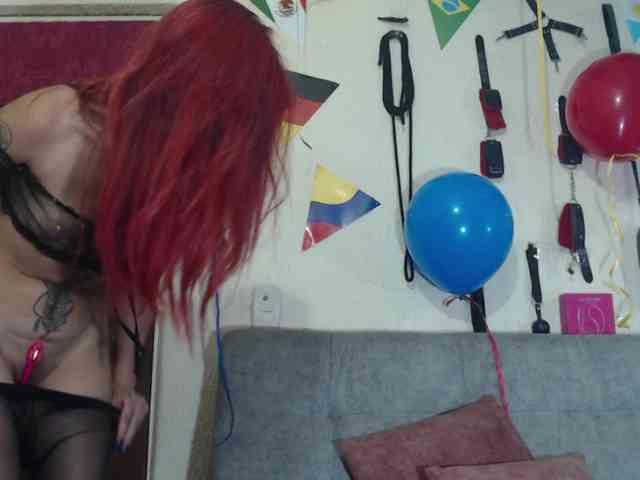 meghanhotx webcam