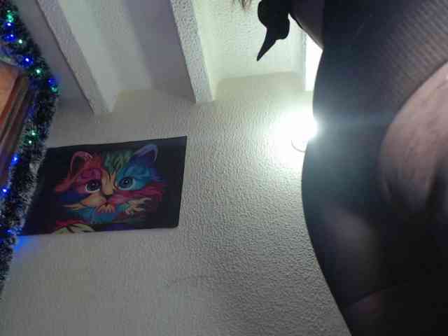 meghanhotx webcam