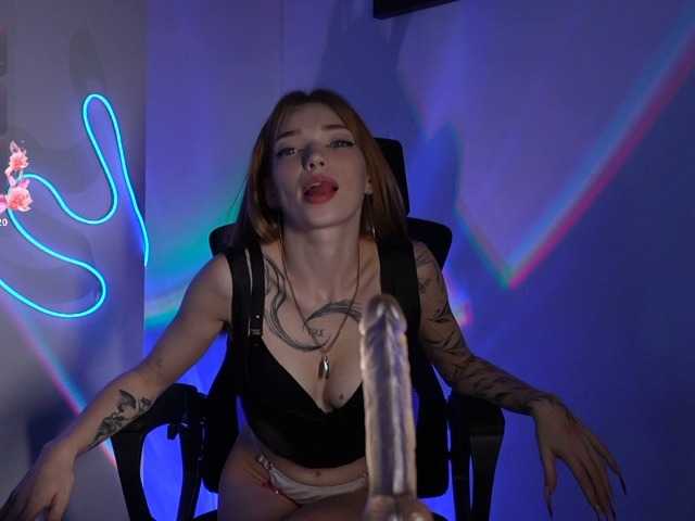 LinaVelle live cam on BongaCams