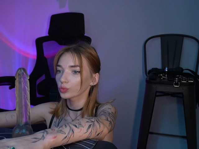 LinaVelle live cam on BongaCams