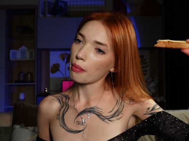 LinaVelle live cam on BongaCams