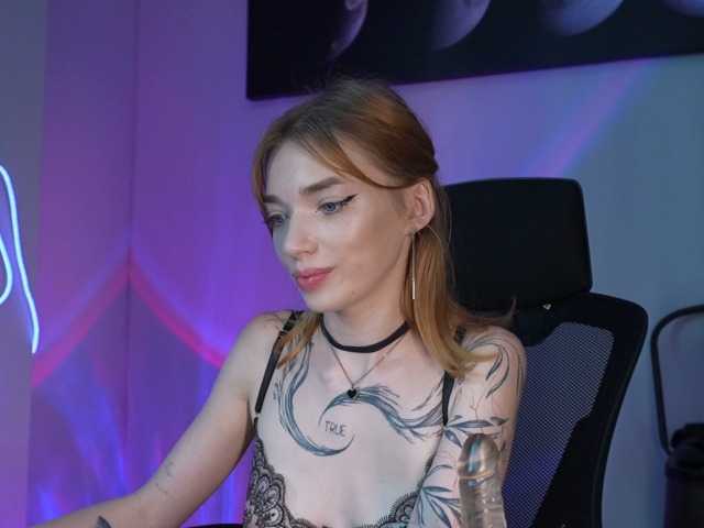LinaVelle live cam on BongaCams