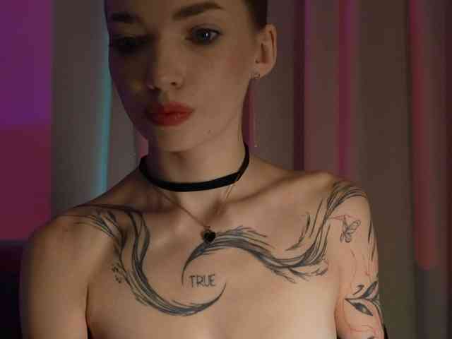 LinaVelle webcam