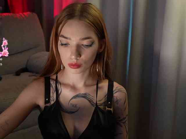 LinaVelle webcam