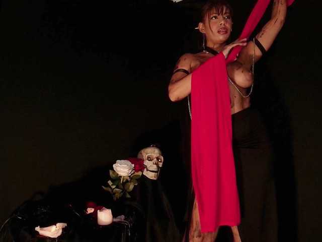 Alice-blaker live cam on BongaCams
