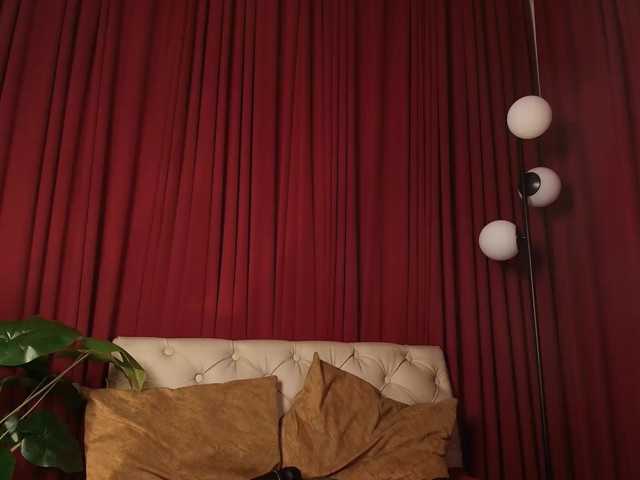 Alice-blaker live cam on BongaCams