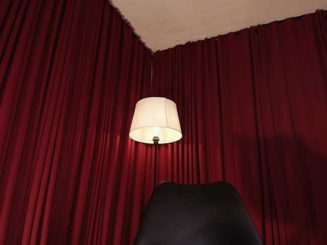 Alice-blaker live cam on BongaCams