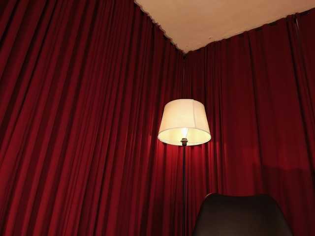 Alice-blaker live cam on BongaCams