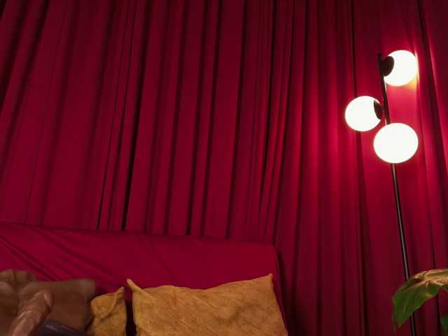 Alice-blaker live cam on BongaCams