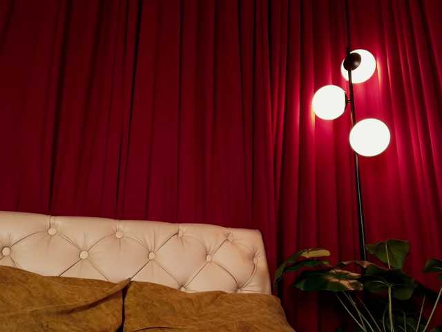 Alice-blaker live cam on BongaCams