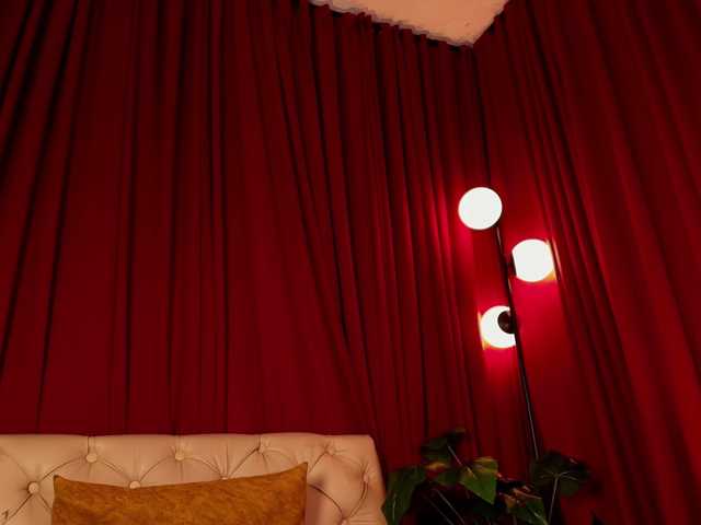 Alice-blaker live cam on BongaCams