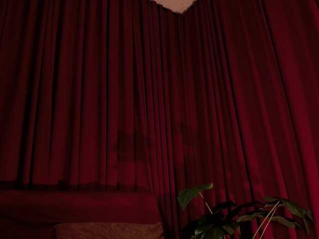Alice-blaker live cam on BongaCams