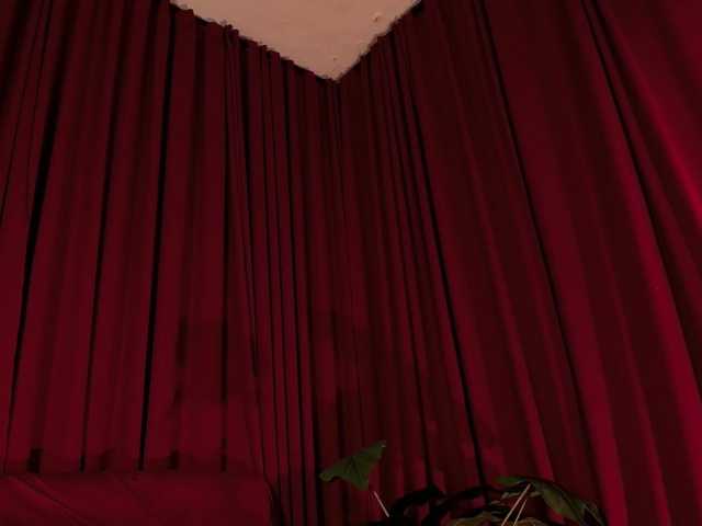 Alice-blaker live cam on BongaCams