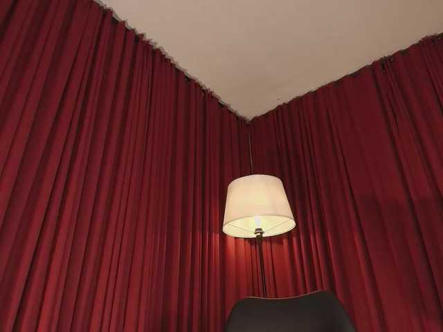 Alice-blaker live cam on BongaCams