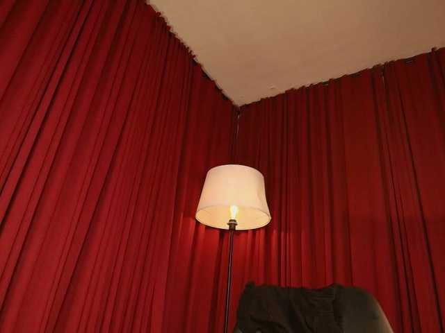Alice-blaker live cam on BongaCams