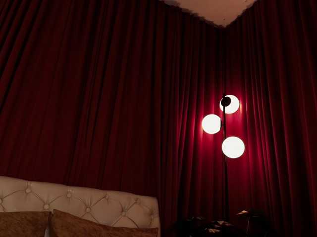 Alice-blaker live cam on BongaCams