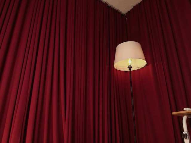 Alice-blaker live cam on BongaCams