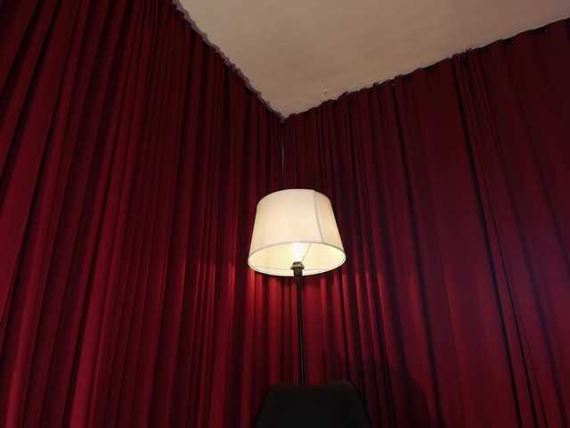 Alice-blaker live cam on BongaCams