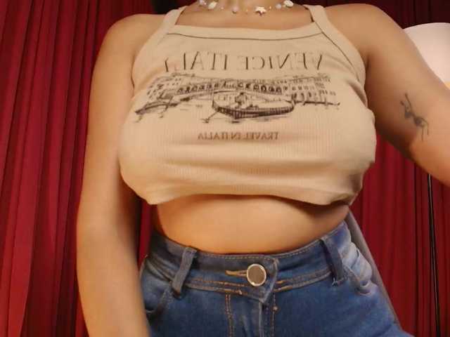 Alice-blaker live cam on BongaCams