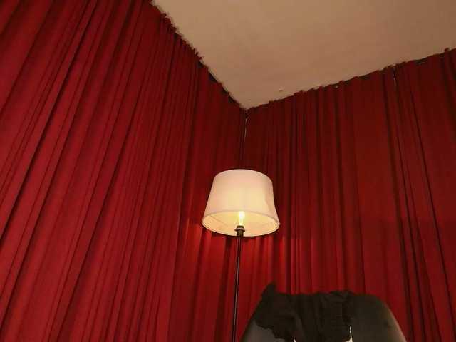 Alice-blaker live cam on BongaCams