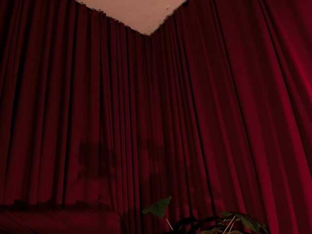 Alice-blaker live cam on BongaCams