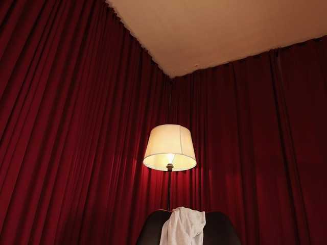 Alice-blaker live cam on BongaCams