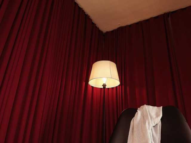Alice-blaker live cam on BongaCams
