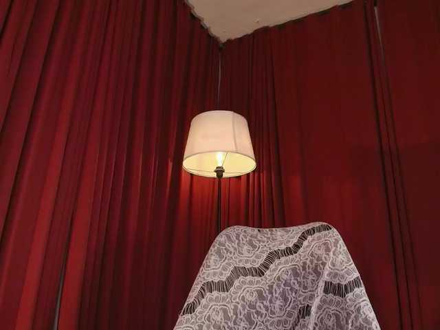 Alice-blaker live cam on BongaCams