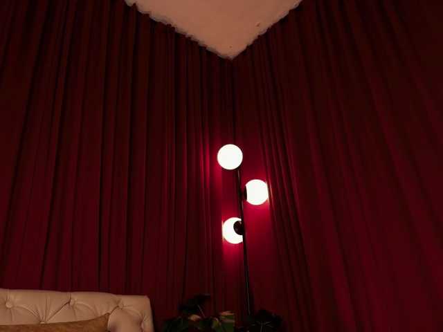 Alice-blaker live cam on BongaCams