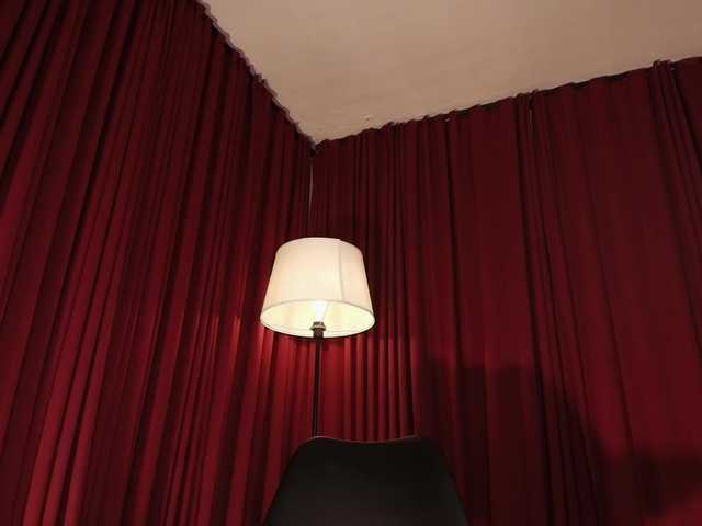 Alice-blaker live cam on BongaCams