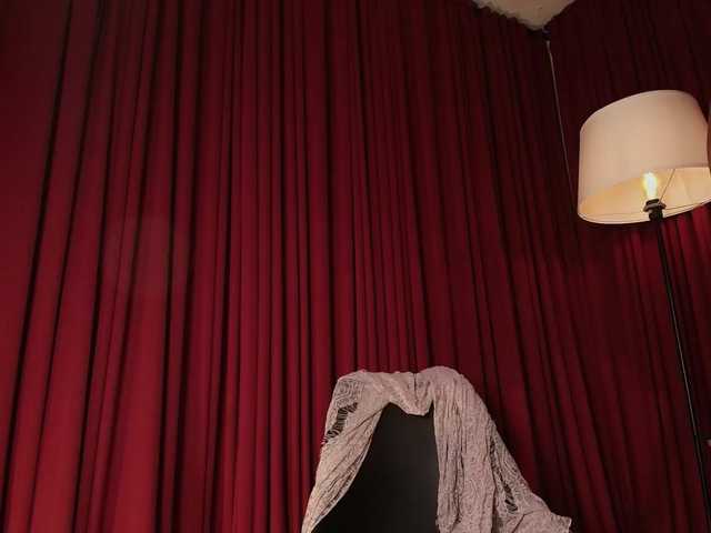 Alice-blaker live cam on BongaCams