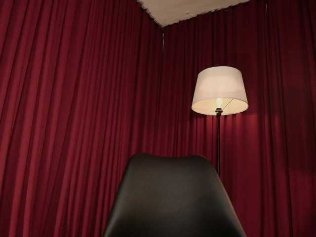 Alice-blaker live cam on BongaCams