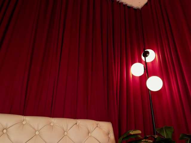 Alice-blaker live cam on BongaCams