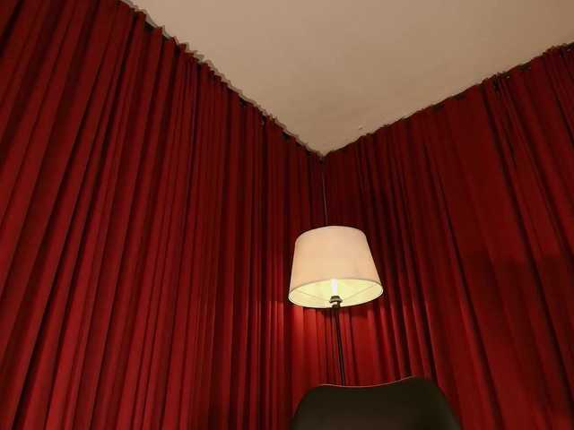 Alice-blaker live cam on BongaCams