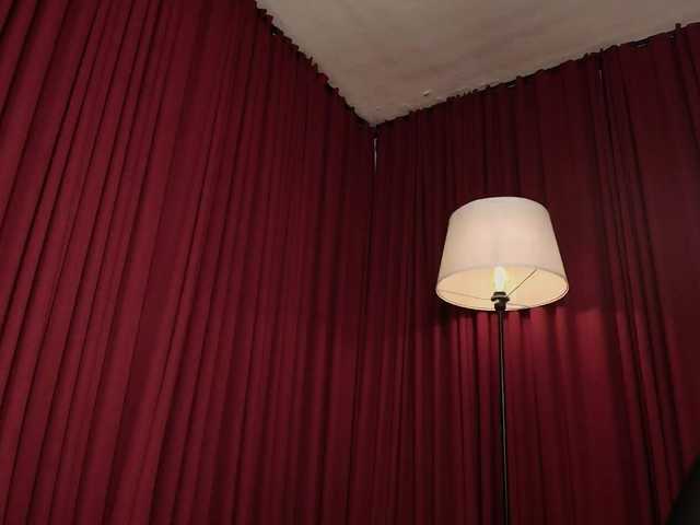 Alice-blaker live cam on BongaCams