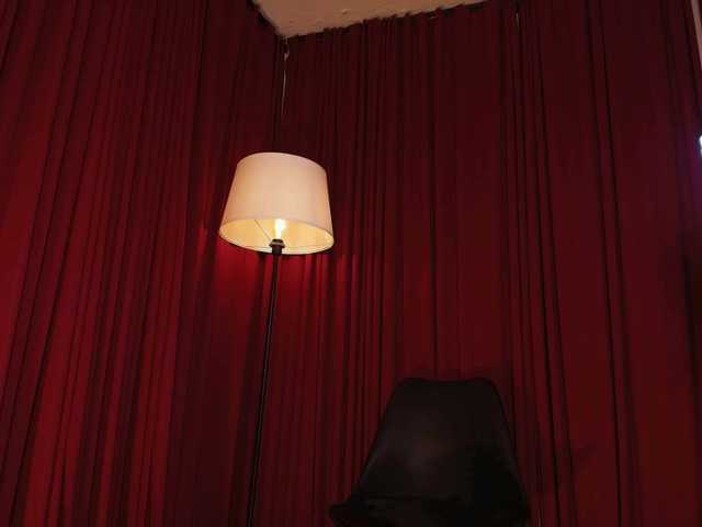 Alice-blaker live cam on BongaCams