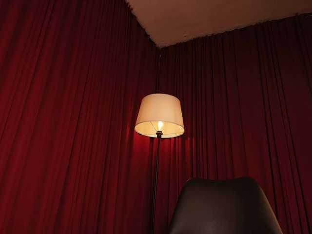 Alice-blaker live cam on BongaCams