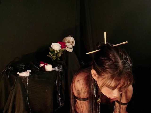 Alice-blaker live cam on BongaCams