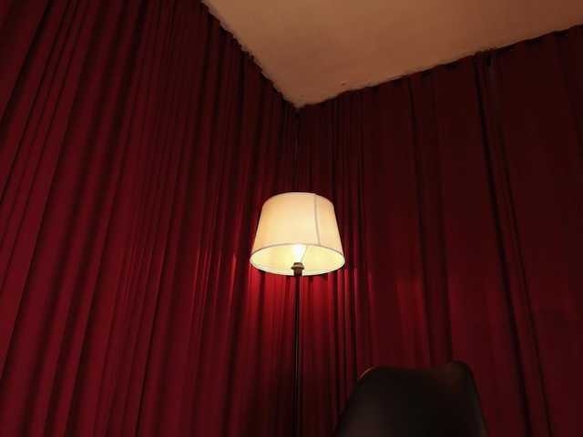 Alice-blaker live cam on BongaCams