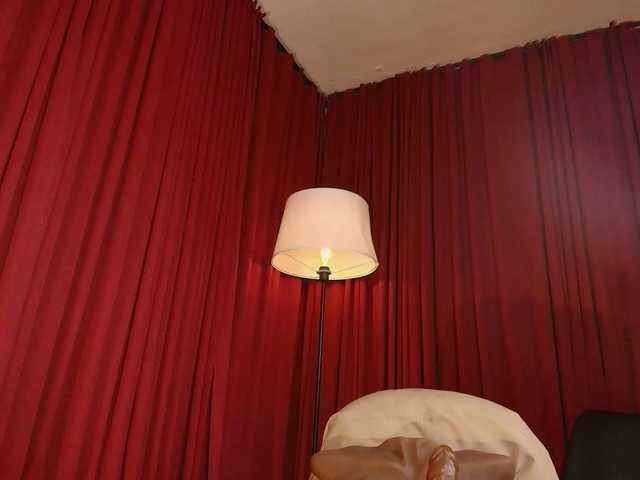 Alice-blaker live cam on BongaCams