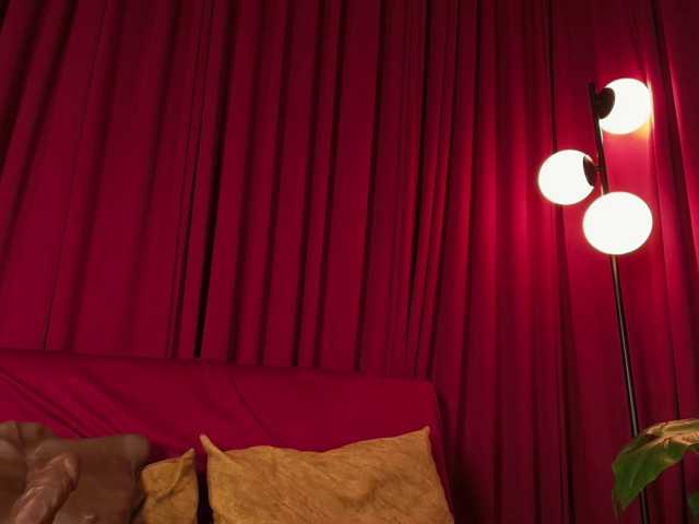 Alice-blaker live cam on BongaCams