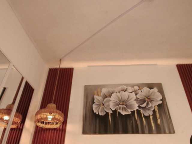 Alice-blaker's BongaCams show and profile