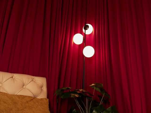 Alice-blaker live cam on BongaCams