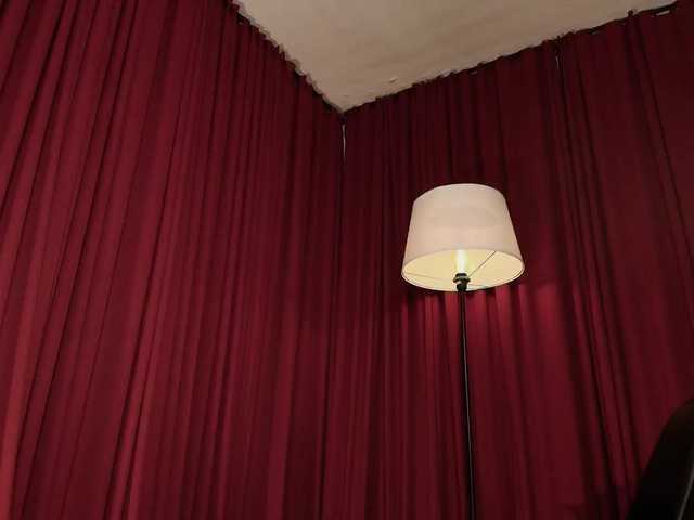 Alice-blaker live cam on BongaCams