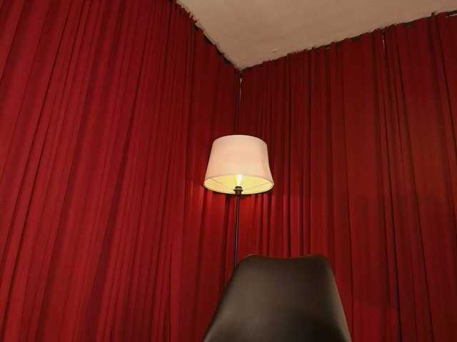 Alice-blaker live cam on BongaCams