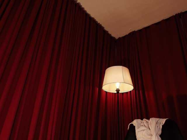Alice-blaker live cam on BongaCams
