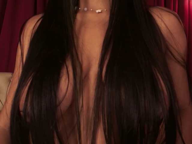 Alice-blaker live cam on BongaCams