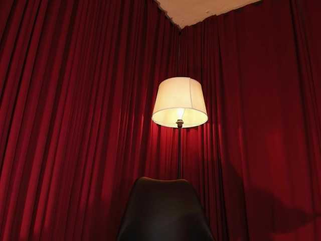 Alice-blaker live cam on BongaCams