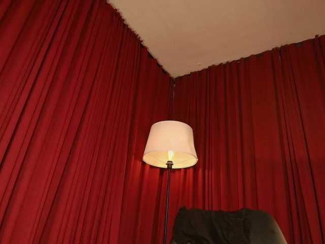 Alice-blaker live cam on BongaCams