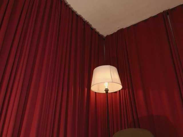 Alice-blaker live cam on BongaCams
